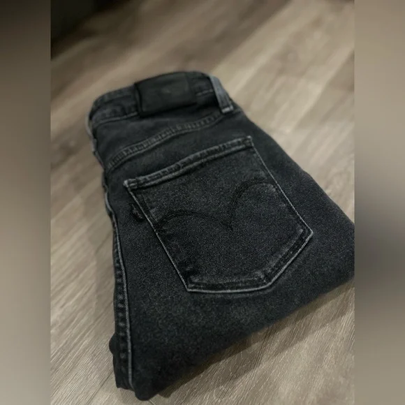 Size 25 - Picture 1 of 3